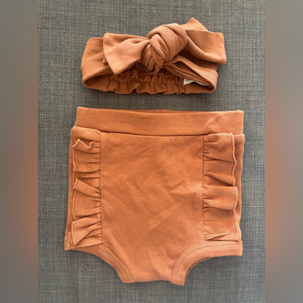 NWT Kate Quinn Brown Ruffle Bloomers and Headband set